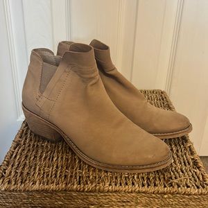 Dolce vita booties. Good condition.